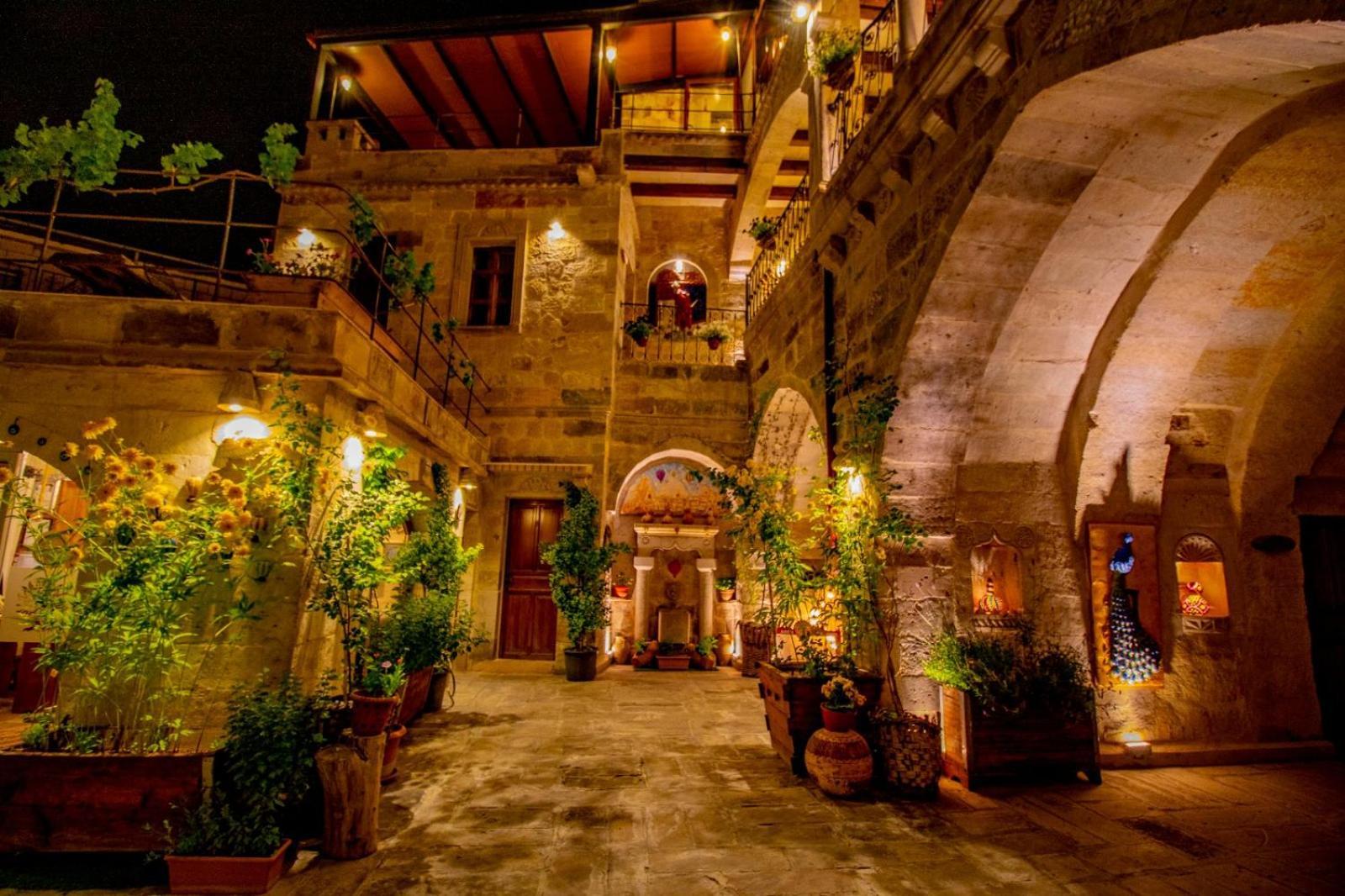 Aren Cave Hotel And Art Gallery Goreme Exterior photo