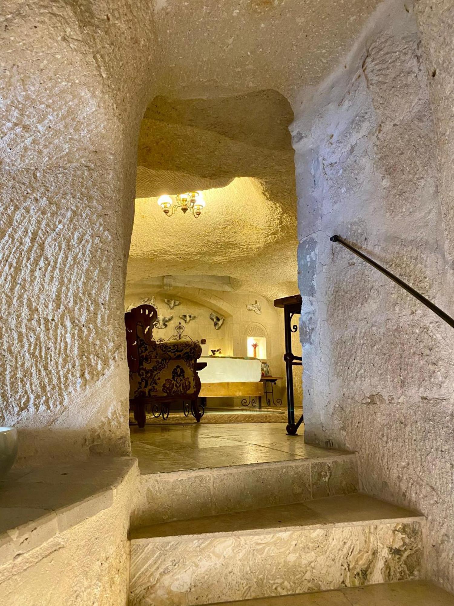 Aren Cave Hotel And Art Gallery Goreme Exterior photo