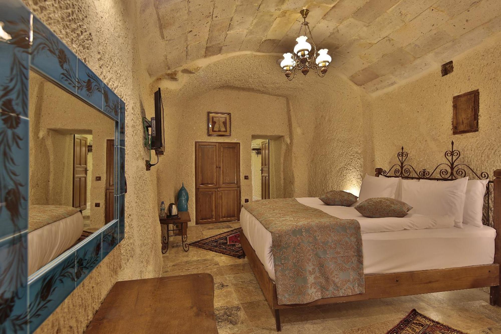 Aren Cave Hotel And Art Gallery Goreme Exterior photo