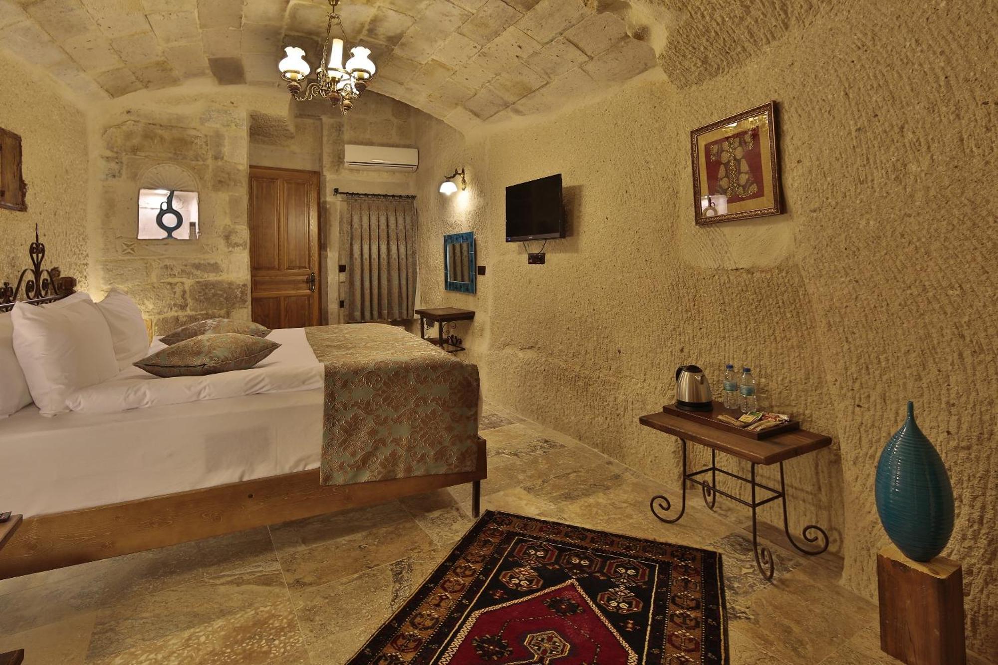 Aren Cave Hotel And Art Gallery Goreme Exterior photo