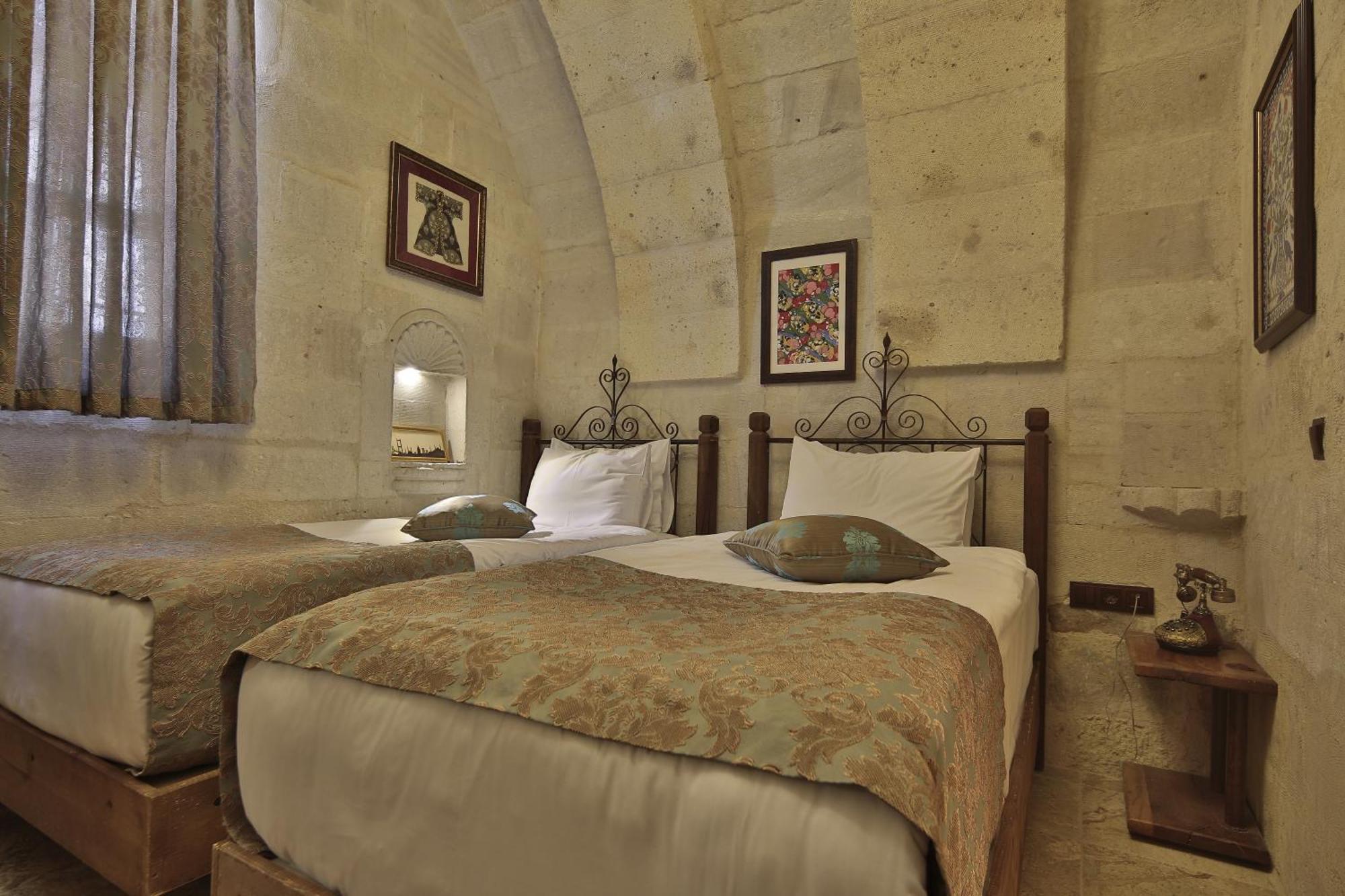 Aren Cave Hotel And Art Gallery Goreme Exterior photo