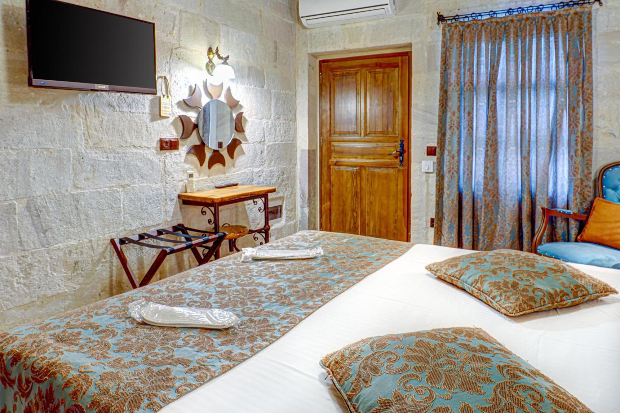 Aren Cave Hotel And Art Gallery Goreme Exterior photo