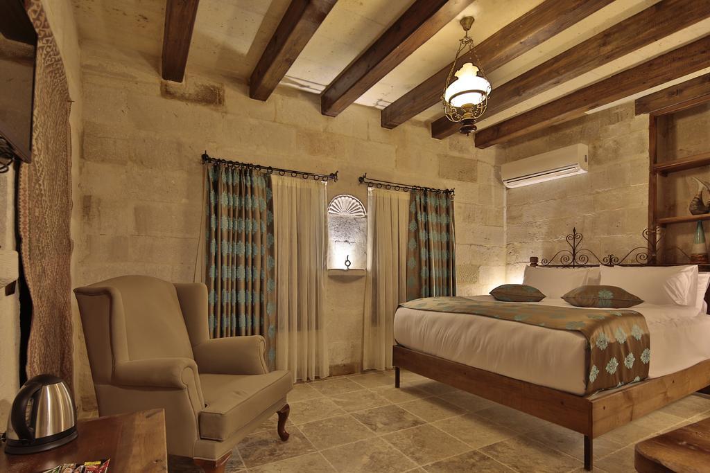 Aren Cave Hotel And Art Gallery Goreme Room photo
