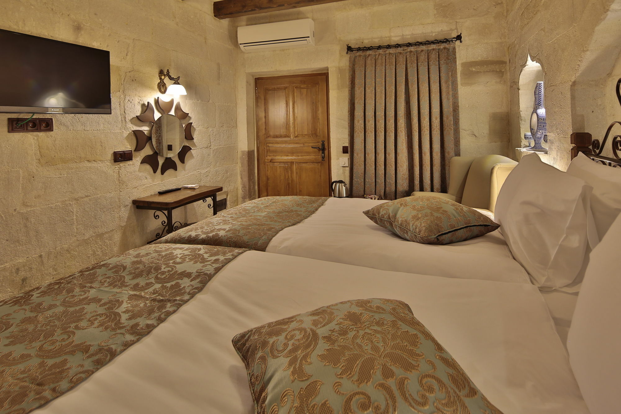 Aren Cave Hotel And Art Gallery Goreme Exterior photo